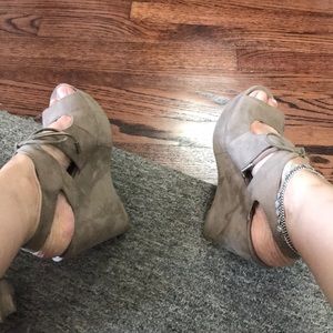 Fergie  wedge heels